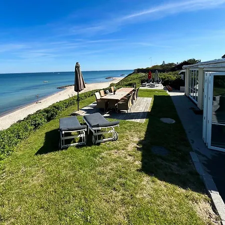 Modern House With Fantastic Sea View Vakantiehuis