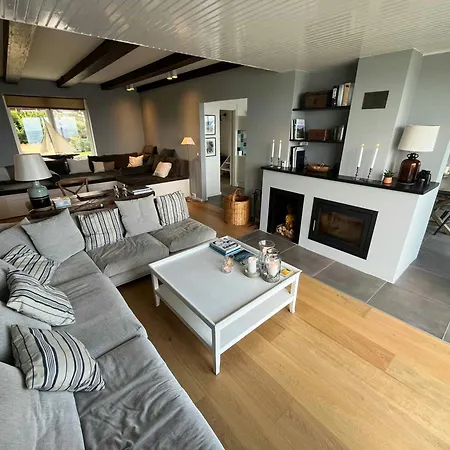 Feriehus Modern House With Fantastic Sea View
