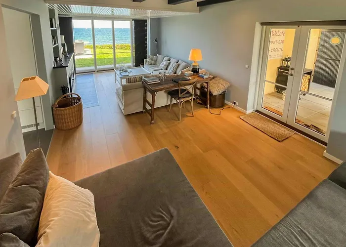 Dom wakacyjny Modern House With Fantastic Sea View